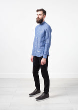 Load image into Gallery viewer, Linen Button Up in Blue Diamond