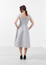 Load image into Gallery viewer, Robe Dress
